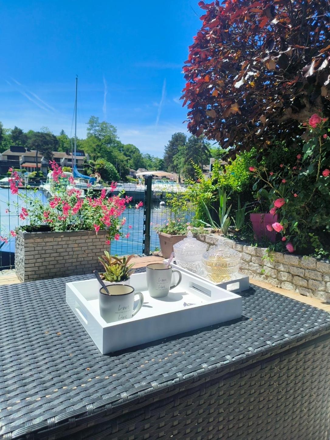 Le Bonheur Les Pieds Dans L'Eau Thonon-les-Bains Exterior foto